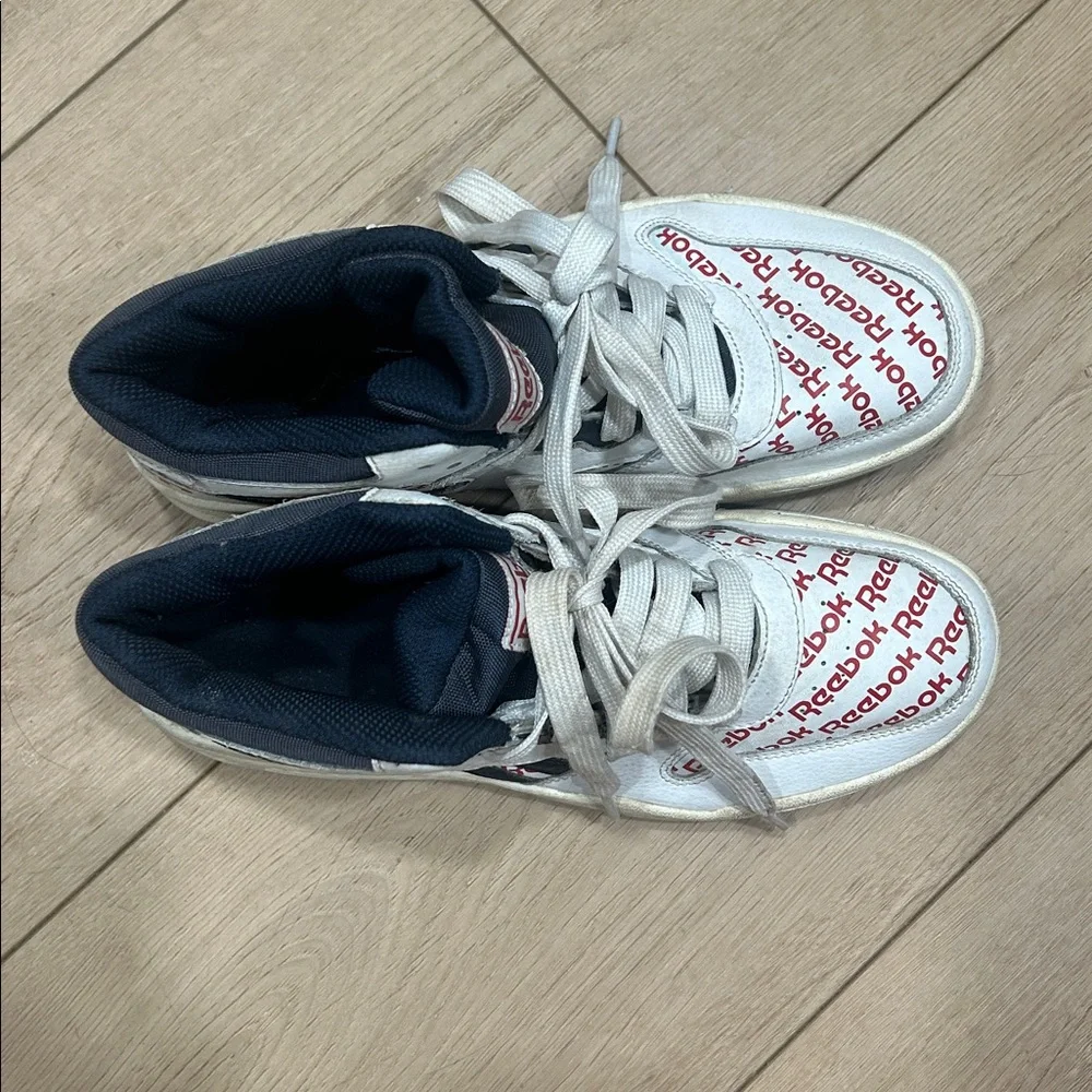 Retro Reebok Mids Size 6